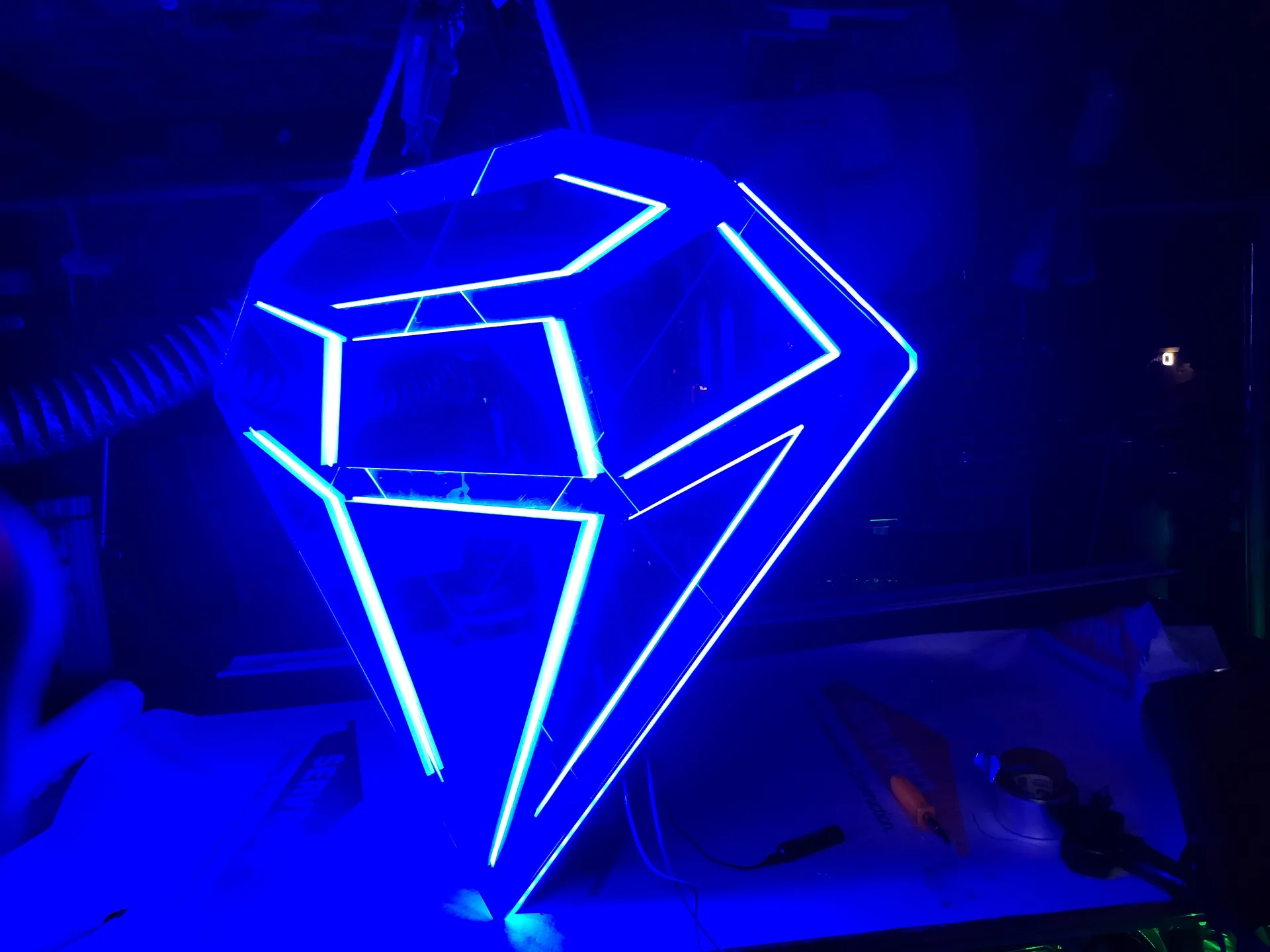 Large acrylic diamond LED outline
